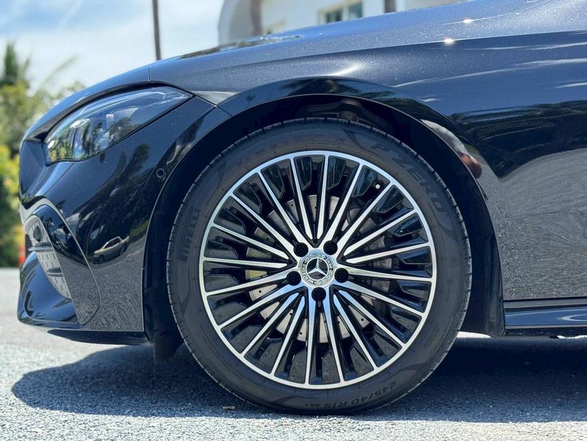 Mercedes Benz CLE300 AMG Coupe 2025 รถใหม่จัด สภาพป้ายแดงแต่คุ้มกว่าหลายแสนบาท 6