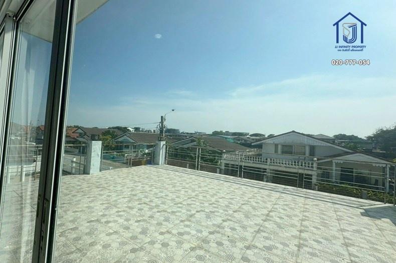 ขายบ้านเดี่ยว 2 ชั้น หมู่บ้านพงษ์เพชรวิลล่า ซอยแจ้งวัฒนะ 14 หลังริม ใกล้รถไฟฟ้า,ทางด่วนดอนเมืองโทลเวย์ 13