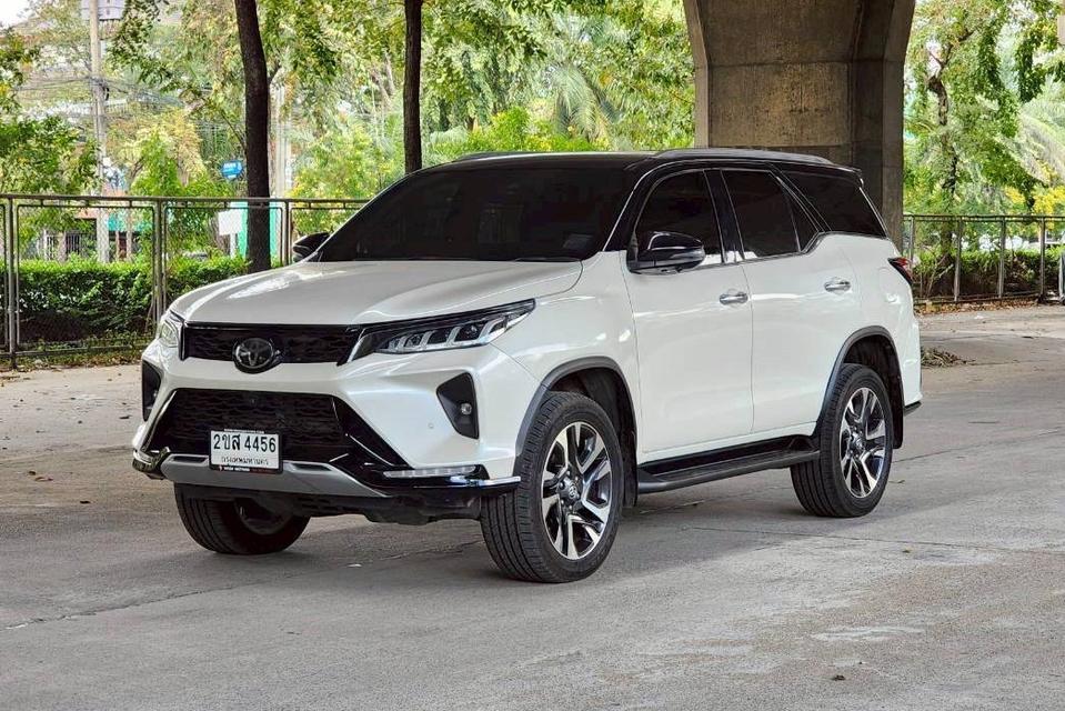 🔥ฟรีดาวน์ รถสวยมือเดียว ตัวท๊อปสุด รถเดิมๆ น๊อตไม่ขยับ Toyota Fortuner 2.8 LEGENDER BLACK TOP 4WD AT ปี 2022