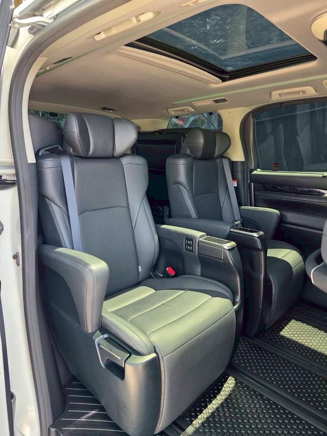 Toyota ALPHARD 2.5SC PACKAGE สีขาว ปี 2023 ไมล์ 40,000 กม. รูปที่ 10
