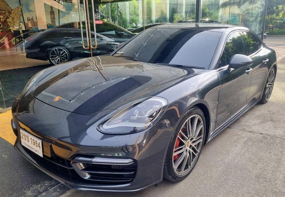 Porsche Panamera 4S (Full Option)