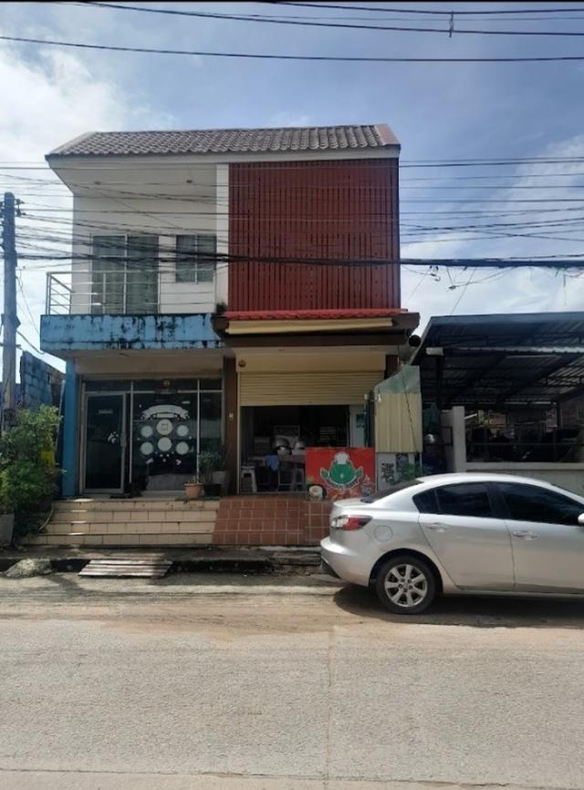 ตึกแถว 2 ชั้น 1 ห้องนอน 2 ห้องน้ำ 2