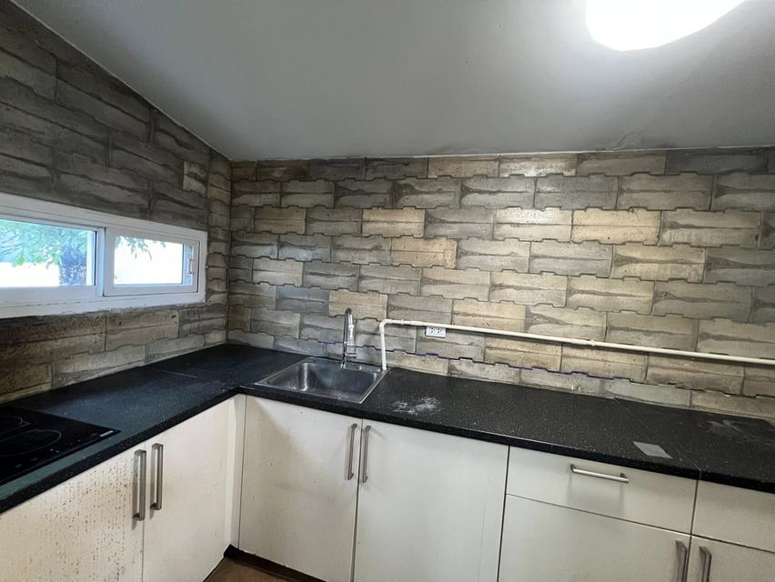 THE VILLAGE KM 8บางนา 4นอน2น้่ำ 28 ตารางวา ทิศใต้เลขมงคล 12