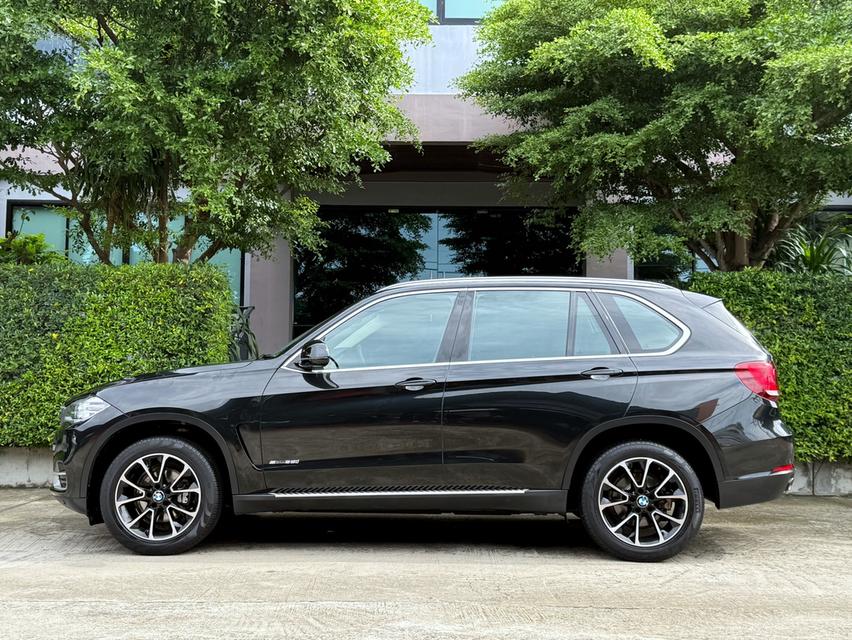 2017 BMW X5 25D ( B47 ) รถมือเดียวออกป้ายแดง รถวิ่งน้อยเพียง 8X,XXX กม ประวัติศูนย์ครบ ไม่เคยมีอุบัติเหตุครับ