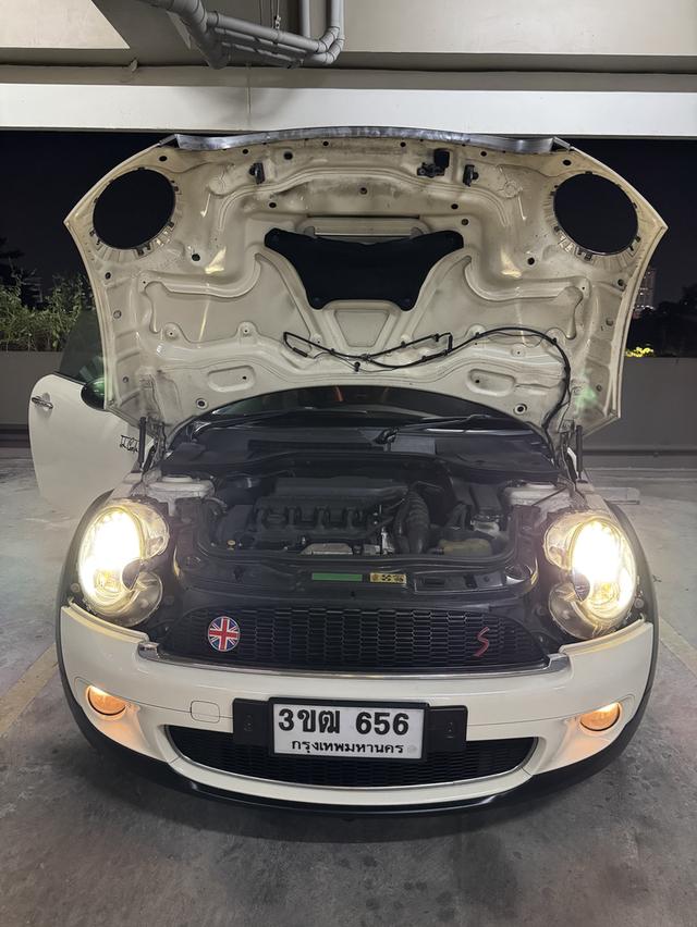 Mini Cooper Hatch R56 ขับไปแล้ว 111,xxx กิโลเมตร ตัว top เบาะหนังสีแดง 5