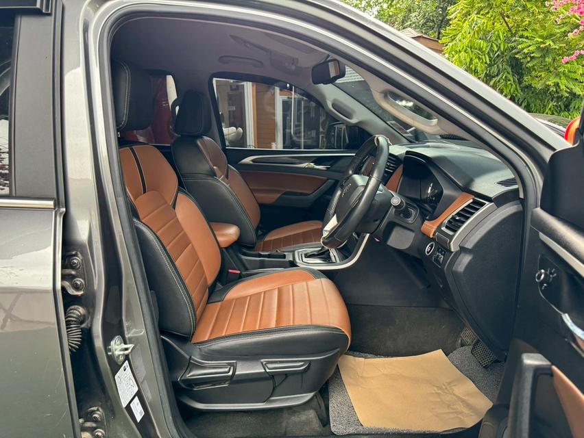 MG Extender 4 ประตู 2.0 GRAND X ปี 2021 เกียร์ออโต้ ไมล์แท้ 5x,xxx กม. 10