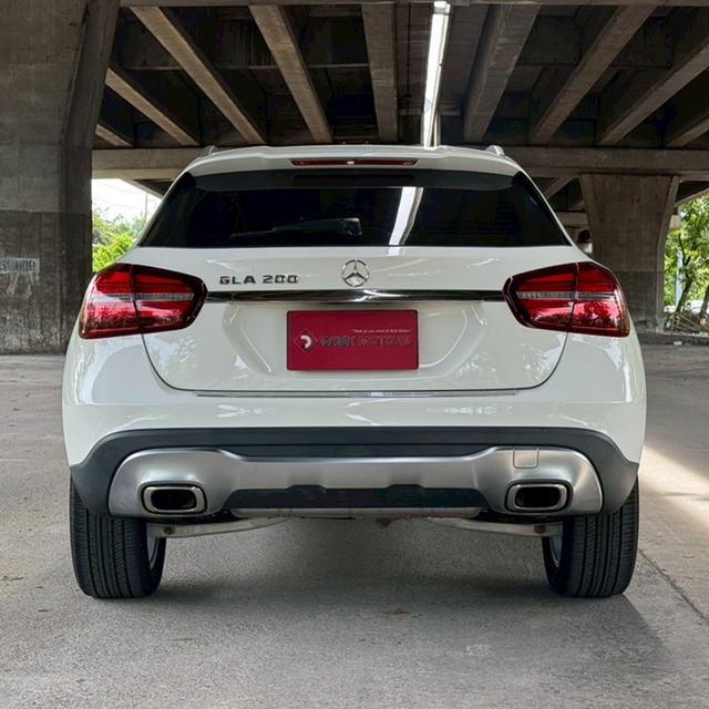 Mercedes-Benz GLA200 1.6 W156 Urban SUV AT ปี 2019  6