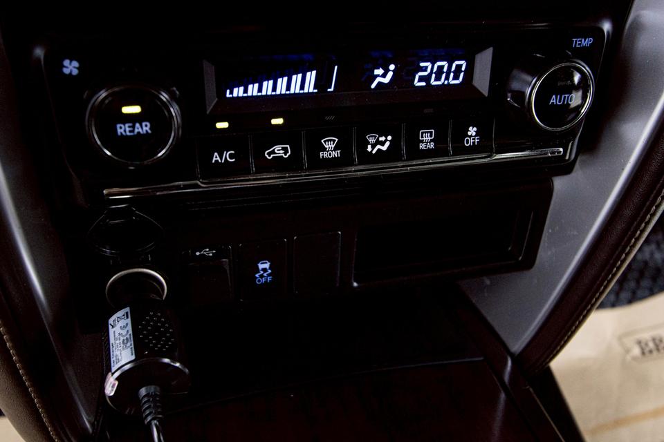รหัสรถ 5B611 FORTUNER 2.8 V 2WD 2015 13