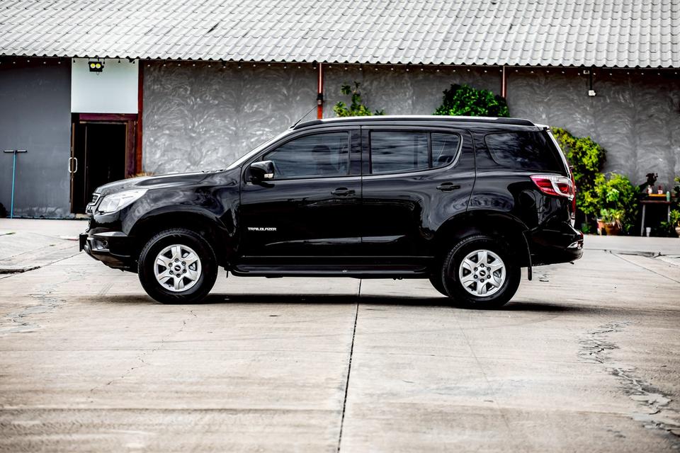 CHEVROLET TRAILBLAZER 2.8 LTZ 4WD ปี 2013 สีดำ มือเดียว รถครอบครัว 7 ที่นั่ง 10