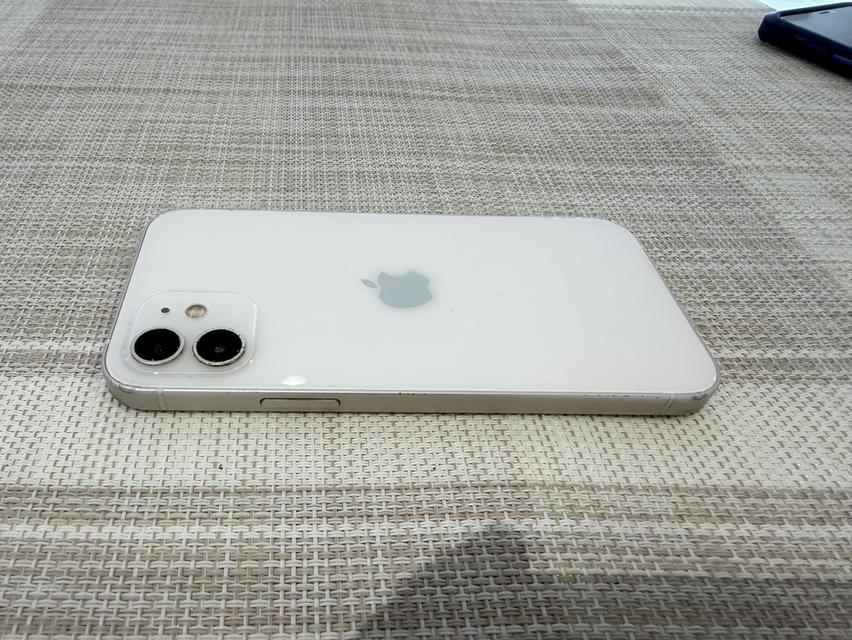 iPhone 12 สีขาว 64 น่าจะเปลี่ยนแล้วตัวเครื่องมีรอยตามการใช้งาน รูปที่ 4