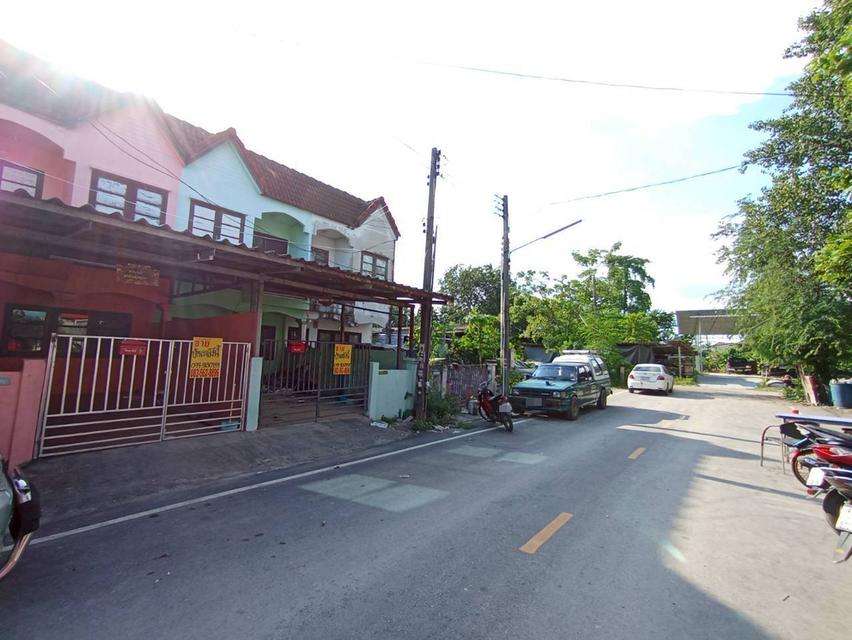 ขายบ้านทาวน์เฮ้าส์ 2 ชั้น หมู่บ้านรสสุคนธ์ธานี กระทุ่มแบน สมุทรสาคร