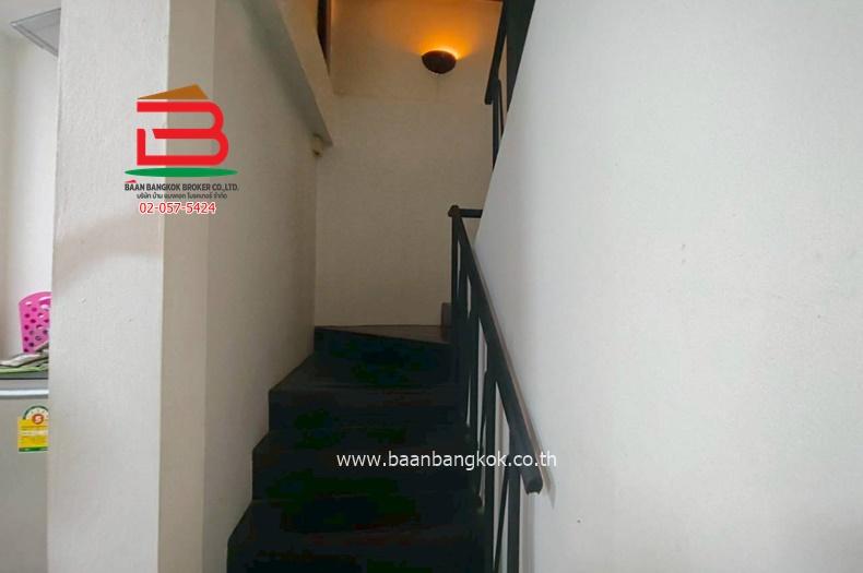 ทาวน์เฮ้าส์ วรางกูร รังสิตคลอง 3 (ใกล้โรงเรียนโชคชัย 4) เนื้อที่ 18.8 ตรว. ตำบลบึงลาดสวาย อำเภอลำลูกกา จังหวัดปทุมธานี 8