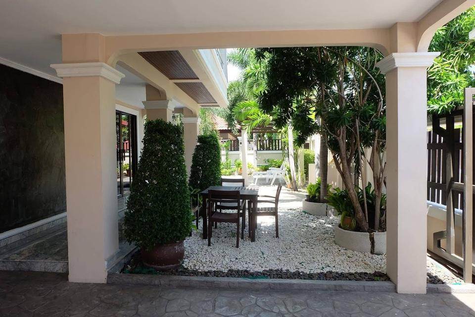 For rent pool villa European home place 14