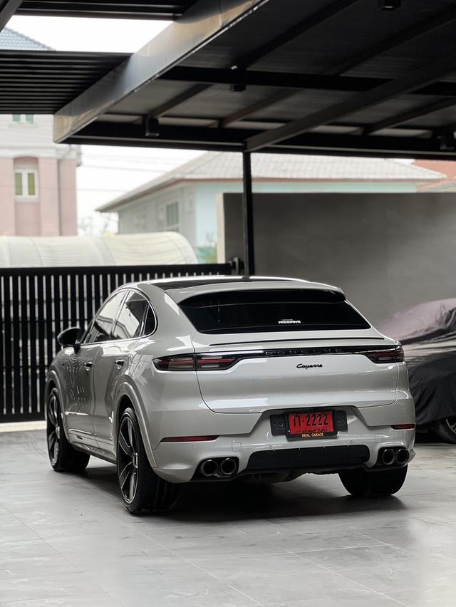 Porsche Cayenne 3.0 E-Hybird Coupe 14