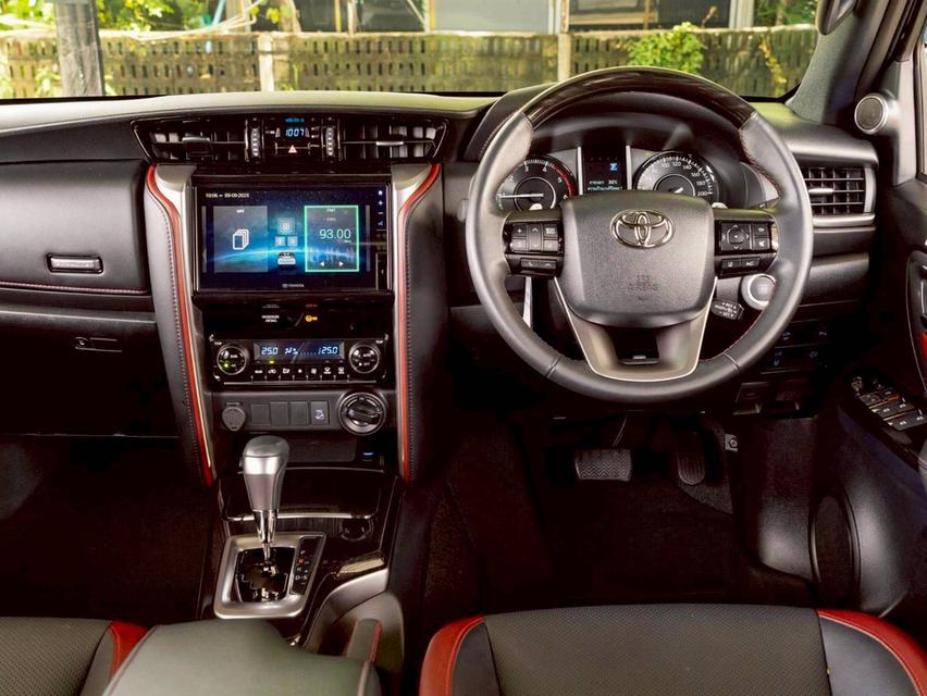 2025 Toyota Fortuner 2.4 Legender 4WD รถสวยใหม่มากๆ ไมล์ 9พันเท่านั้น คุ้มมาก 12