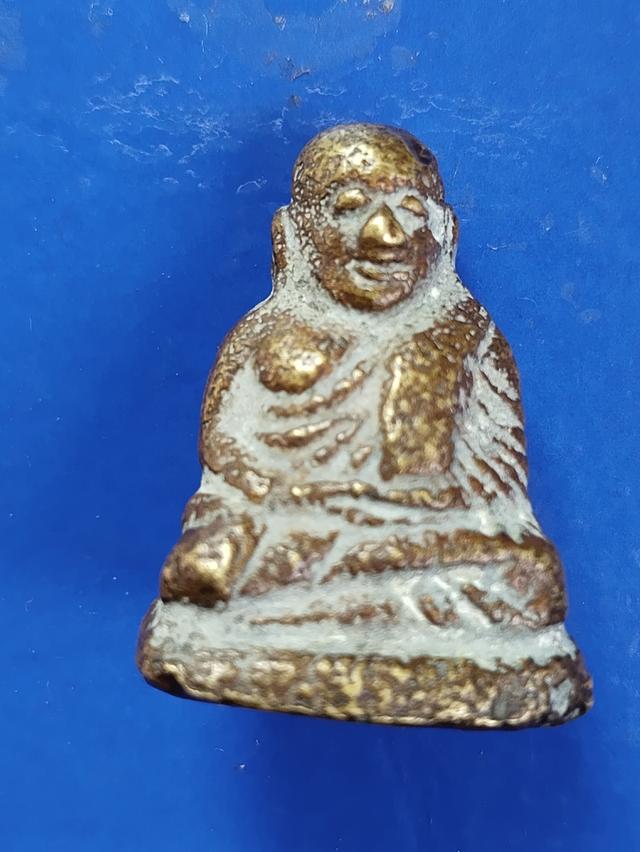 พระหลวงพ่อเงินรุ่นแลก