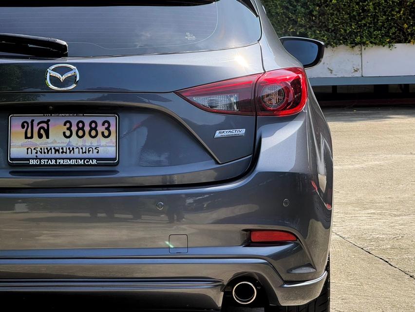 2019 MAZDA 3 2.0 S 5ประตู รถมือเดียวออกป้ายแดง รถวิ่งน้อยเพียง 80,000 กม ประวัติศูนย์ครบ รถไม่เคยมีอุบัติเหตุครับ 9