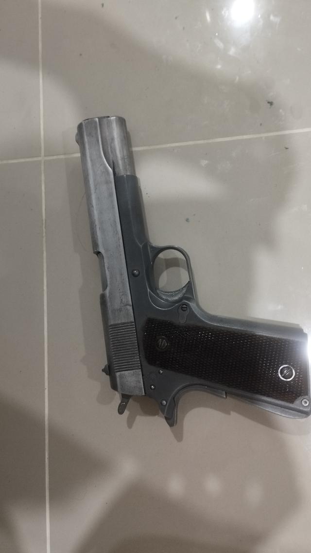 ปืนบีบีกันมือสองสภาพ80%มีลูกกับเเก๊สให้ รูปที่ 2