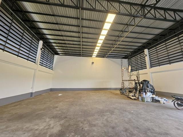 ให้เช่าโกดัง 400 ตร.ม. มีห้องน้ำในตัว ซอยวัดบัวสุวรรณฯ ลาดหลุมแก้ว ปทุมธานี 2