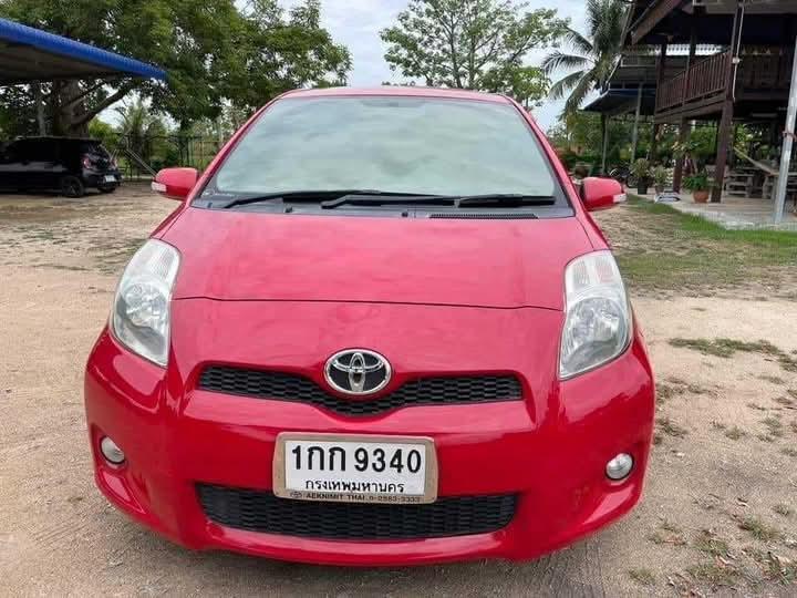 ขาย Toyota Yaris 2012 3