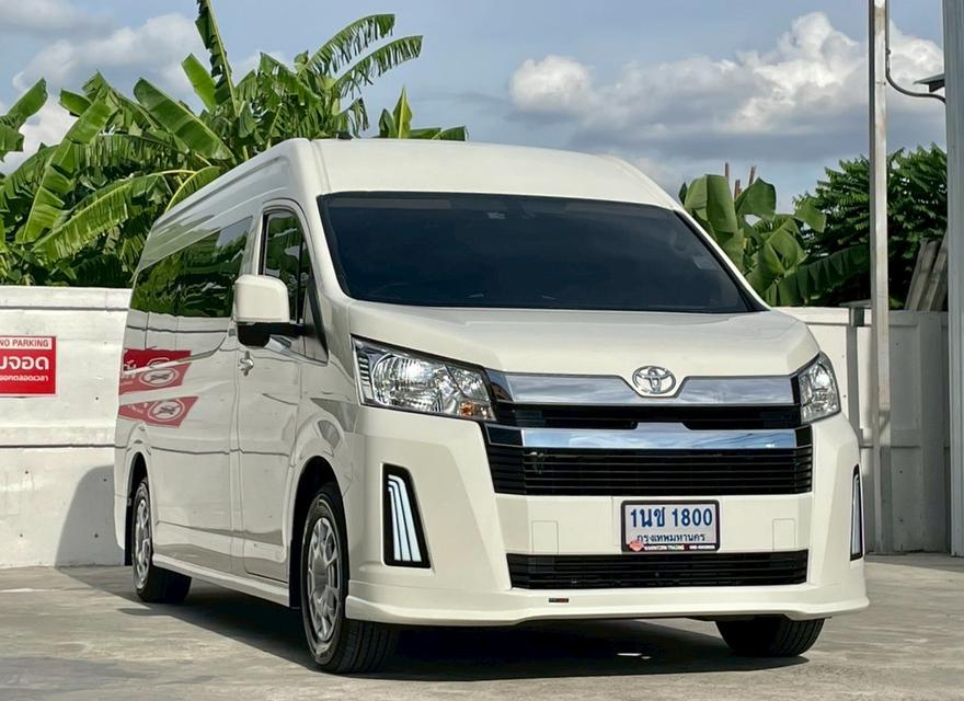 TOYOTA COMMUTER 2.8 2024