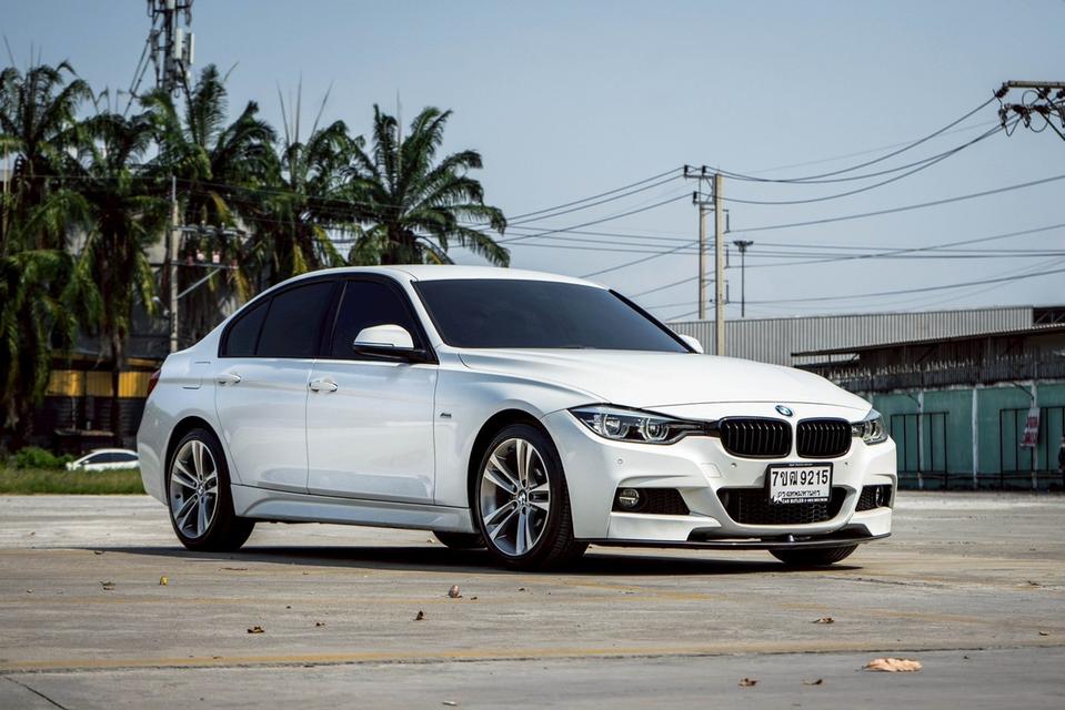 BMW 320d SPORT F30 AT 2015 รูปที่ 7