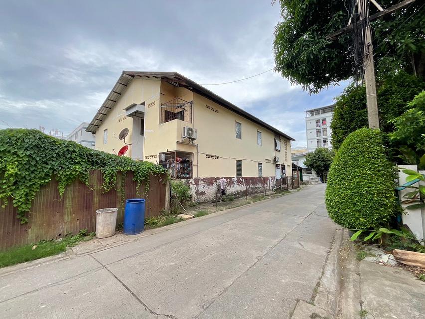 ขายที่ดิน 90 ตร.ว. ลาดพร้าว 81 ใกล้ อิมพีเรียล เวิลด์ สถานีรถไฟฟ้าสายสีเหลือง 5