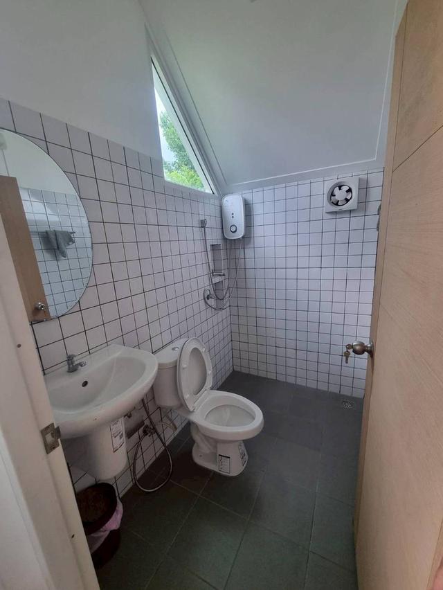 บ้านน็อคดาวน์ มือสอง สภาพสวย รวมห้องน้ำและสุขภัณฑ์ในตัว 4