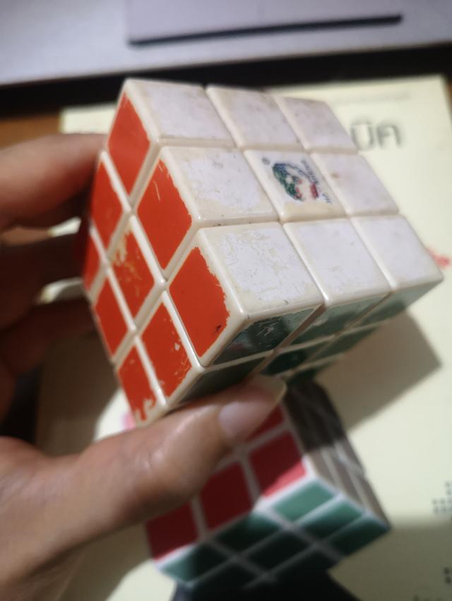 ขายรูบิคมือสอง 3x3, 4x4 และหนังสือการเล่นรูบิคเบื้องต้น