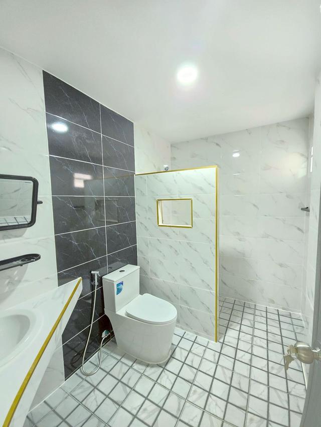 ขายทาวน์เฮาส์ หมู่บ้านแพรมาพร ซอย 19 (โทรสอบถามราคา) 12