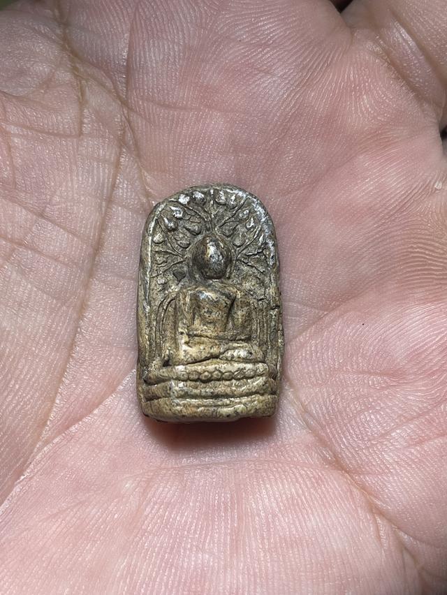 พระคงลำพูนกรุวัดมหาวัน