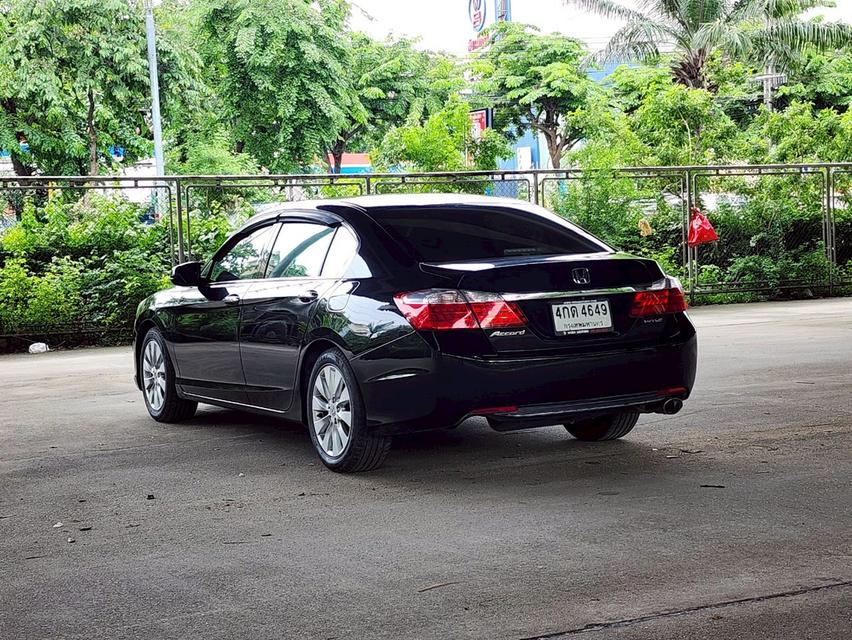 ขายรถ Honda Accord 2.0EL ปี 2015 สีดำ เกียร์ออโต้ 6