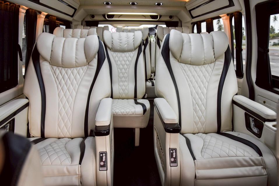 TOYOTA COMMUTER 2.8 AT 2021 ไมล์ 95,000 กม. แต่ง VVIP เกือบล้าน 7