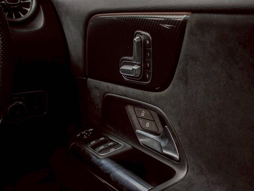 BENZ GLA200 AMG DYNAMIC รูปที่ 12