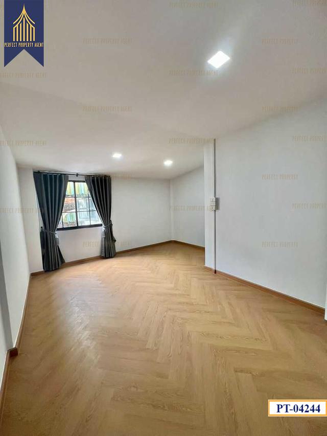 ขายบ้านสวย ทำเลทอง ม.ปรีชา 11 มีนบุรี รามคำแหง 10