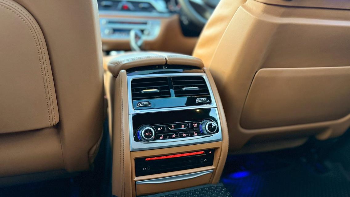 BMW 730Ld M Sport ปี 2019 13