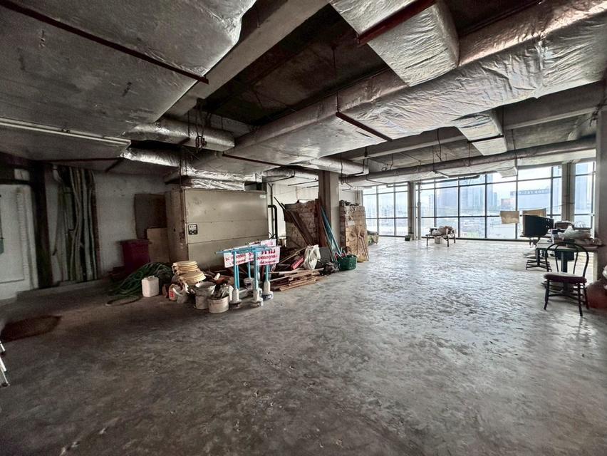 ให้เช่าอาคารพาณิชย์ ชั้น 6 อาคารโล่งสวย เหมาะทำธุรกิจ ติดถนนรามคำแหง (N.1924) 2