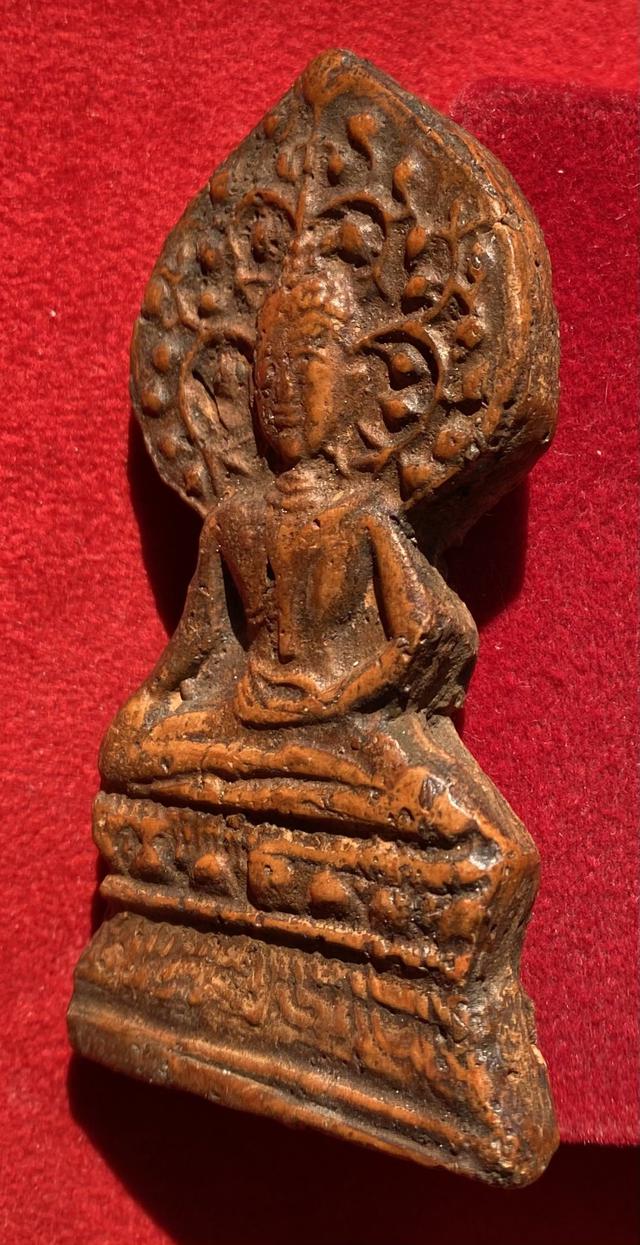 พระเชียงแสน ซุ้มโพธิ์บัลลังก์ เชียงแสน เนื้อดิน รูปที่ 3