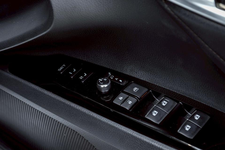 TOYOTA CAMRY 2.5 Hybrid Premium AT 2019 รูปที่ 8