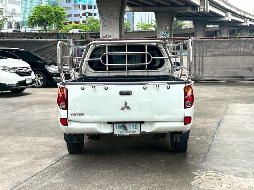 ขายรถ Mitsubishi Triton 2.4 หัวเดียว ปี 2014 สีขาว เกียร์ธรรมดา รูปที่ 5