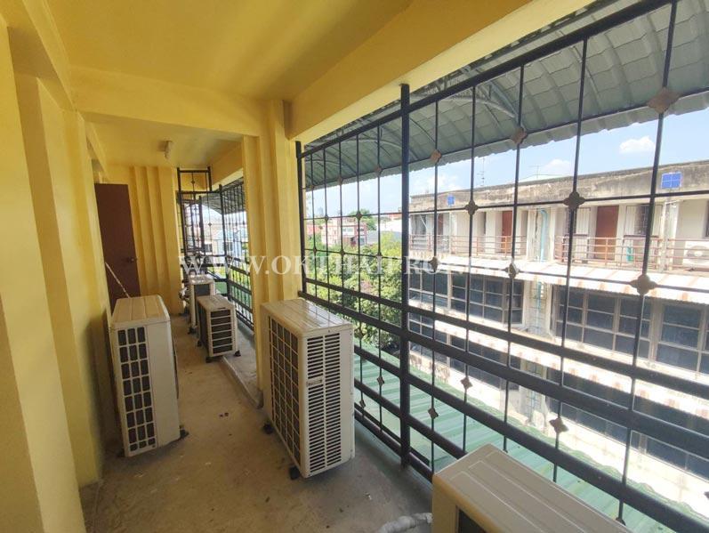 อาคารพาณิชย์ 4.5 ชั้น 3 คูหาติดกัน หมู่บ้านริมน้ำ จรัญสนิทวงศ์-บางพลัด ใกล้ MRT สิรินธร 13