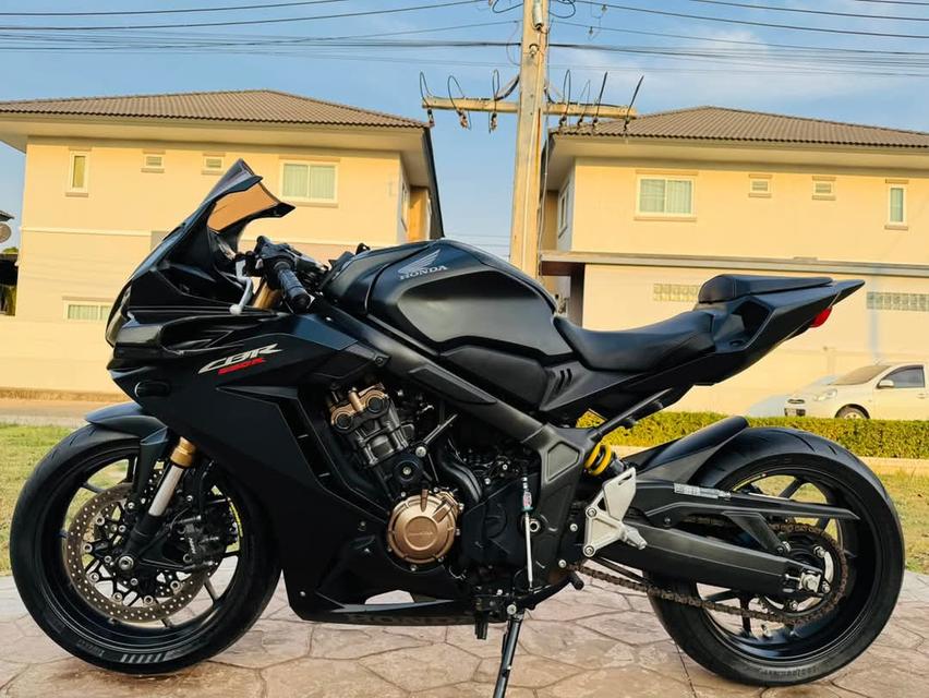 CBR650R  2