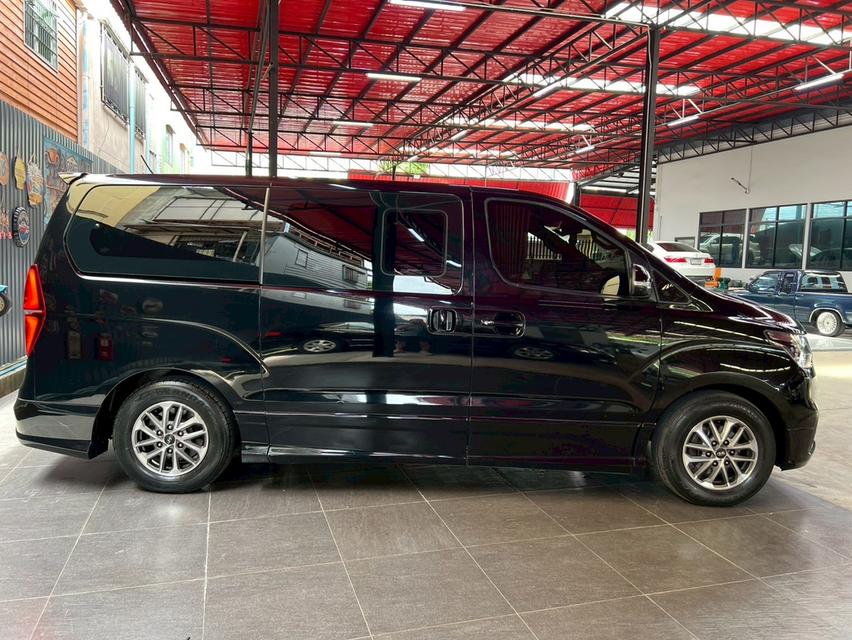 HYUNDAI H-1 2.5 ELITE 2019