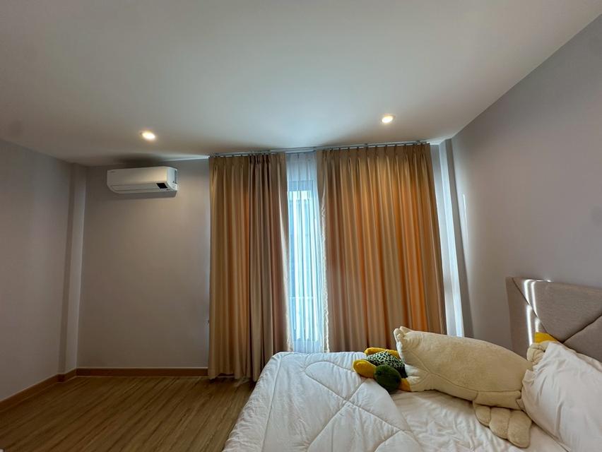 บ้านทาวน์โฮม2ชั้น บางขุนนนท์ 12