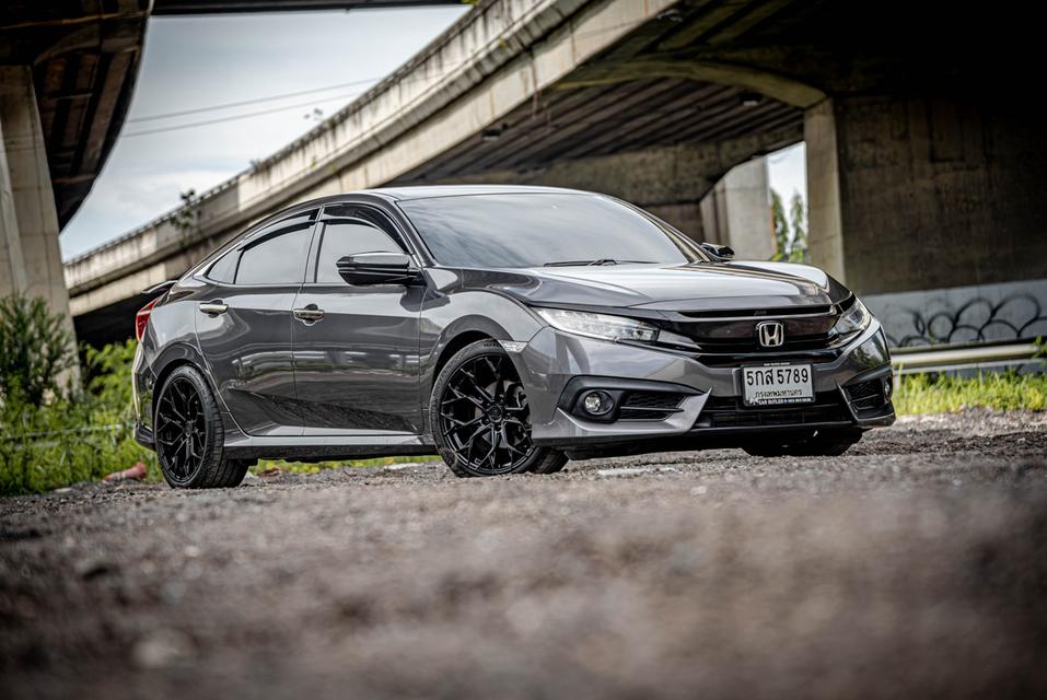 (แจ้งรหัสรถ CBL5789) Honda CIVIC FC Turbo RS 1.5 AT 2017
