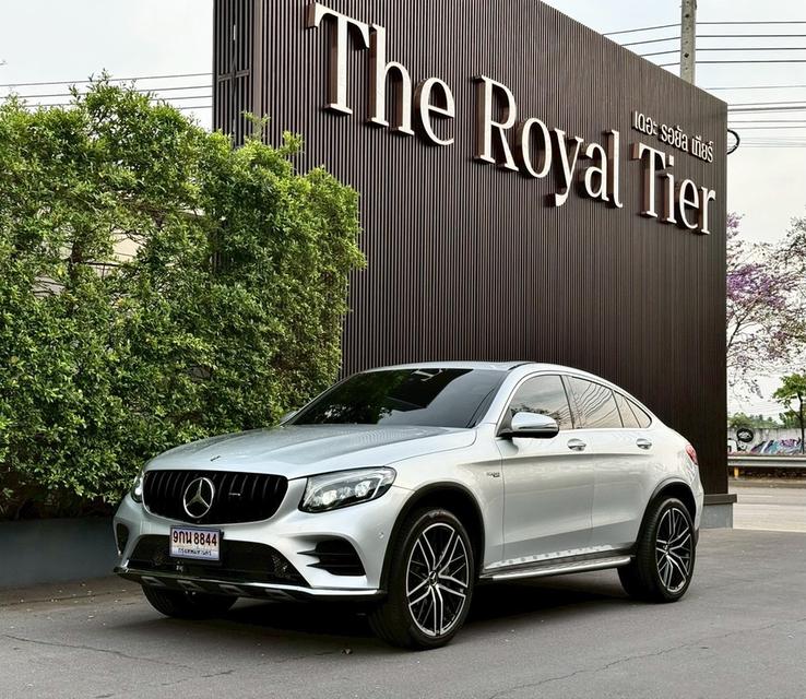 รหัสรถ AP8844 #Benz GLC250 AMG Coupe สีเทา ปี 2019  (แต่ง GLC 43)