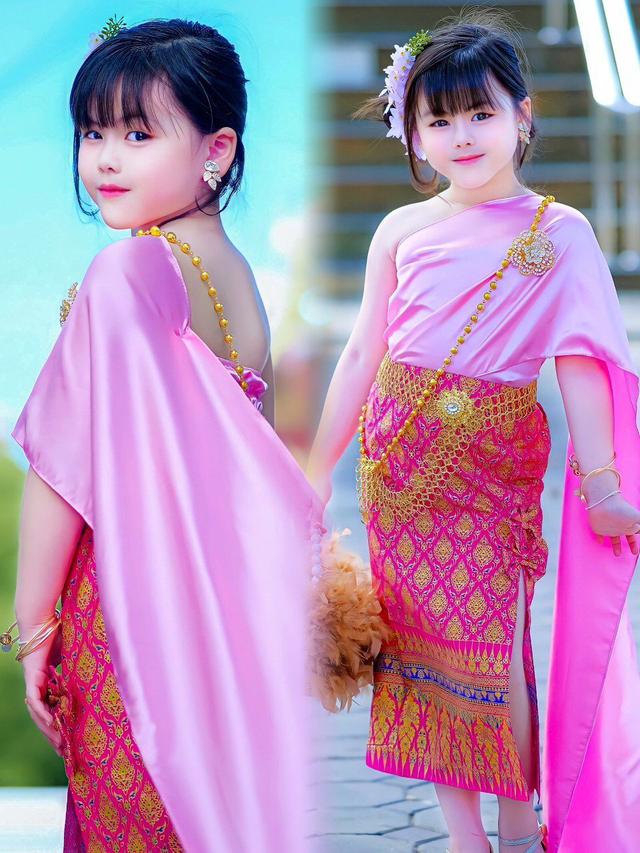 รูป ชุดไทยเด็กหญิง setสไบกับกระโปรงยาวผ้าถุง