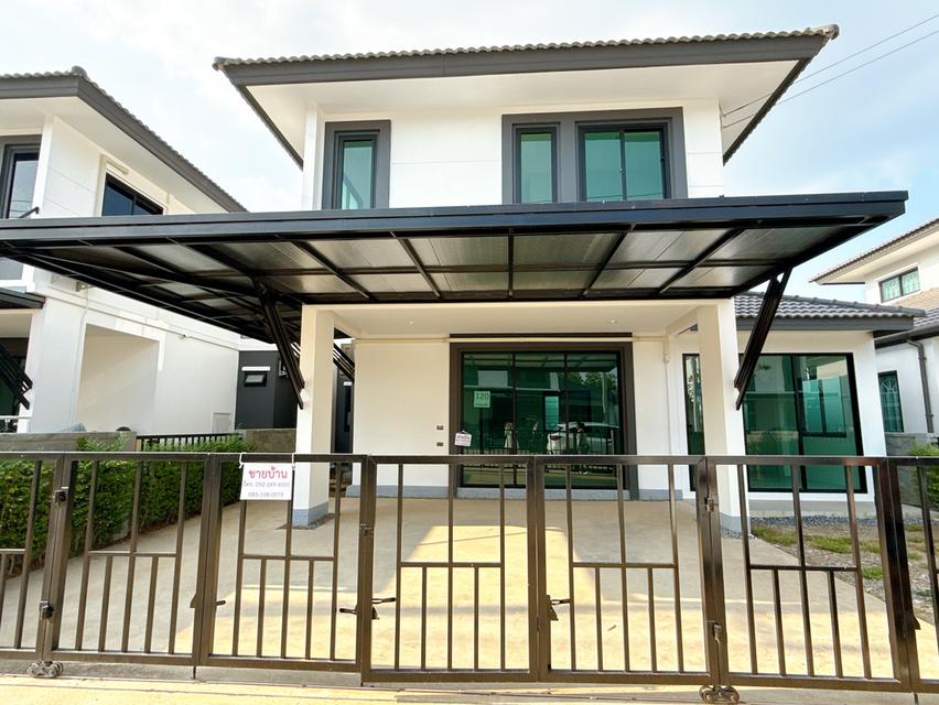 บ้านแฝด 2ชั้น 45ตร.วา 4ห้องนอน 3ห้องน้ำ 1ห้องเอนกประสงค์ 1ห้องครัว 1หัองซักล้าง พร้อมโรงรถ2คัน 2