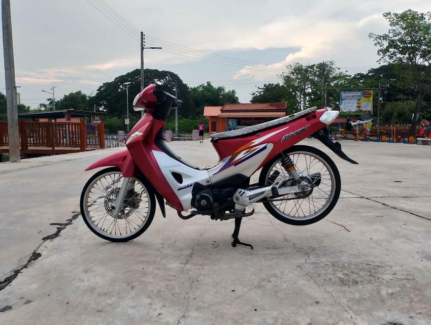 ขายเวฟ 125 เอกสารชุดโอนครบ ราคา19000 ภาษี 70 รถลูก 57 เครื่องฟิตใหม่ รถขี่ได้ปกติ ขายตามสภาพย้ำว่าตามสภาพ รถอยู่จังหวัดอุทัยธานี สนใจสอบถามได้ค่ะ รูปย่อยที่ 3