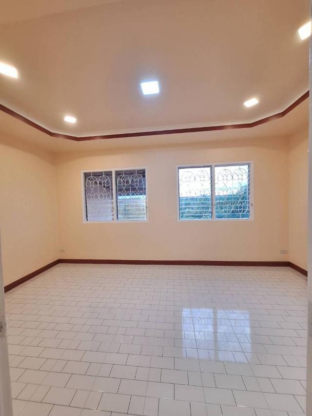 ขายทาวน์เฮ้าส์  หมู่บ้านทาวน์แอนด์คันทรี หนองจอก รีโนเวทใหม่ทั้งหลัง พร้อมอยู่ 15